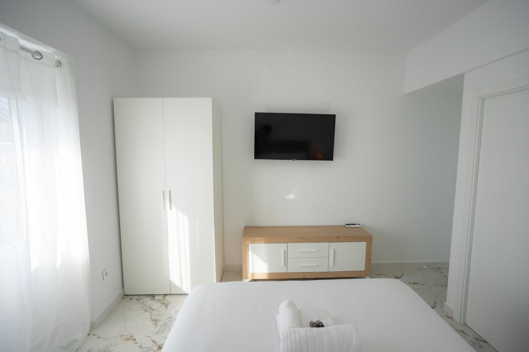 L&G Apartments Bahia Suite Alicante Esterno foto