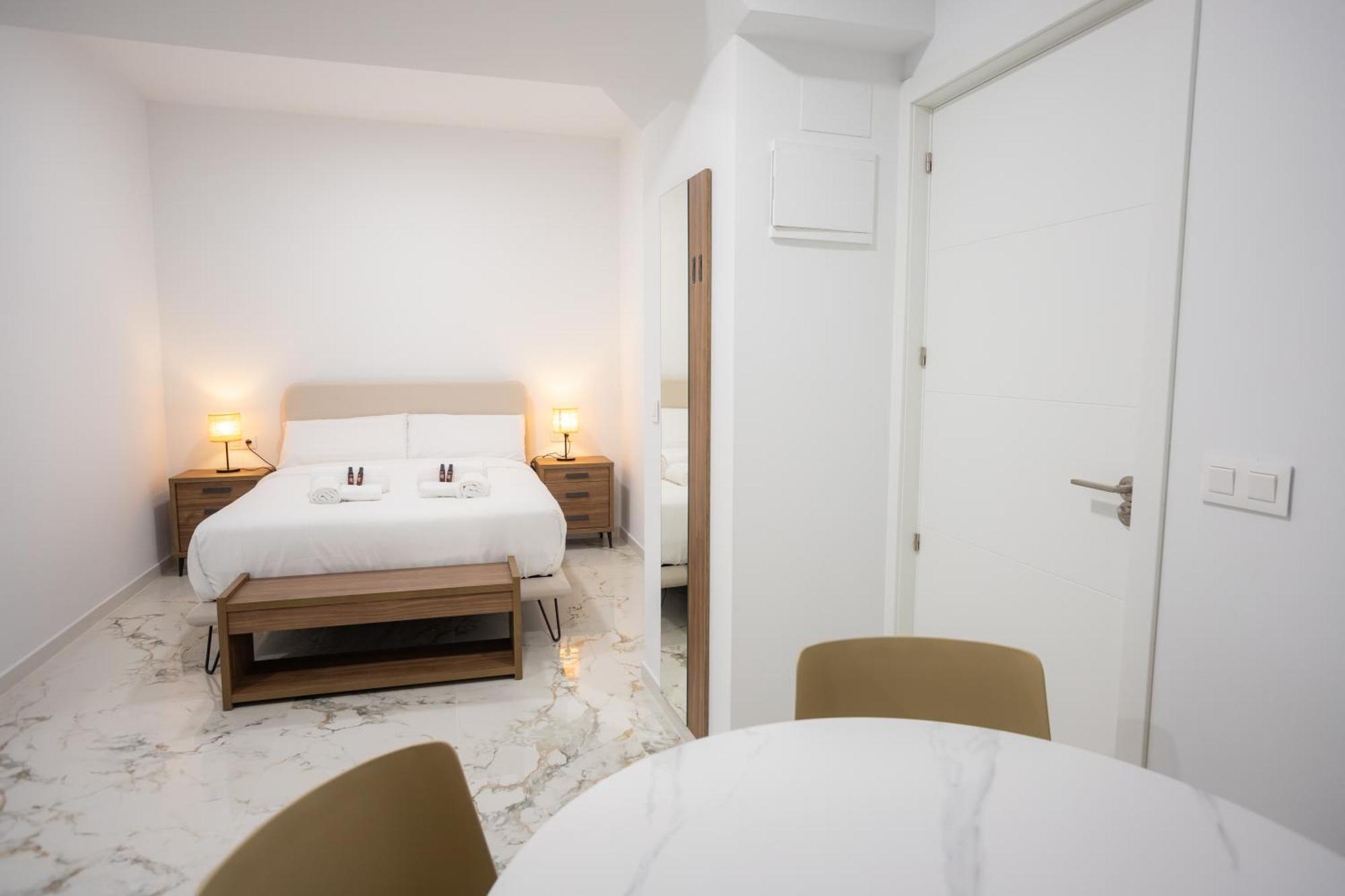 L&G Apartments Bahia Suite Alicante Esterno foto