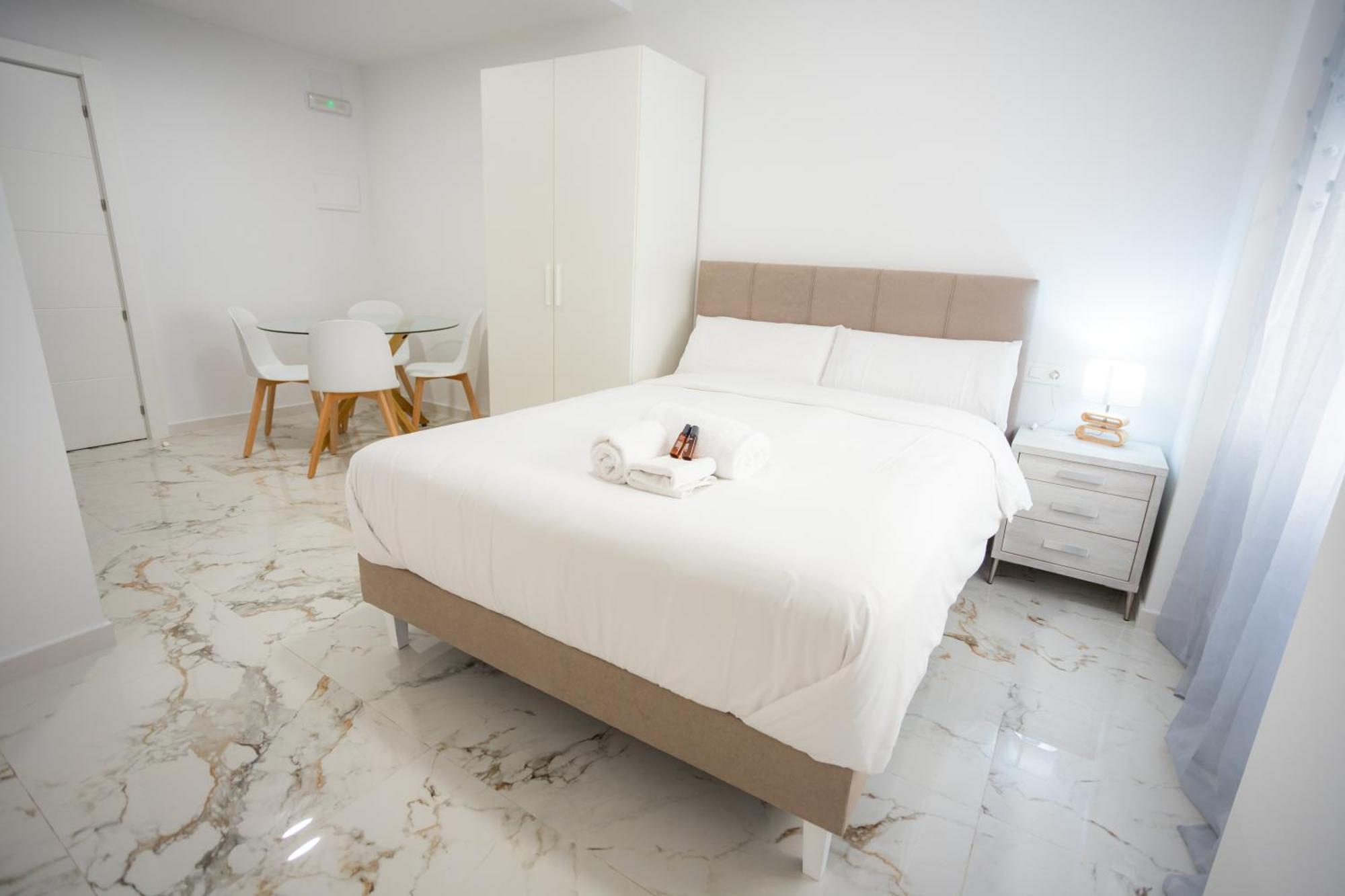 L&G Apartments Bahia Suite Alicante Esterno foto