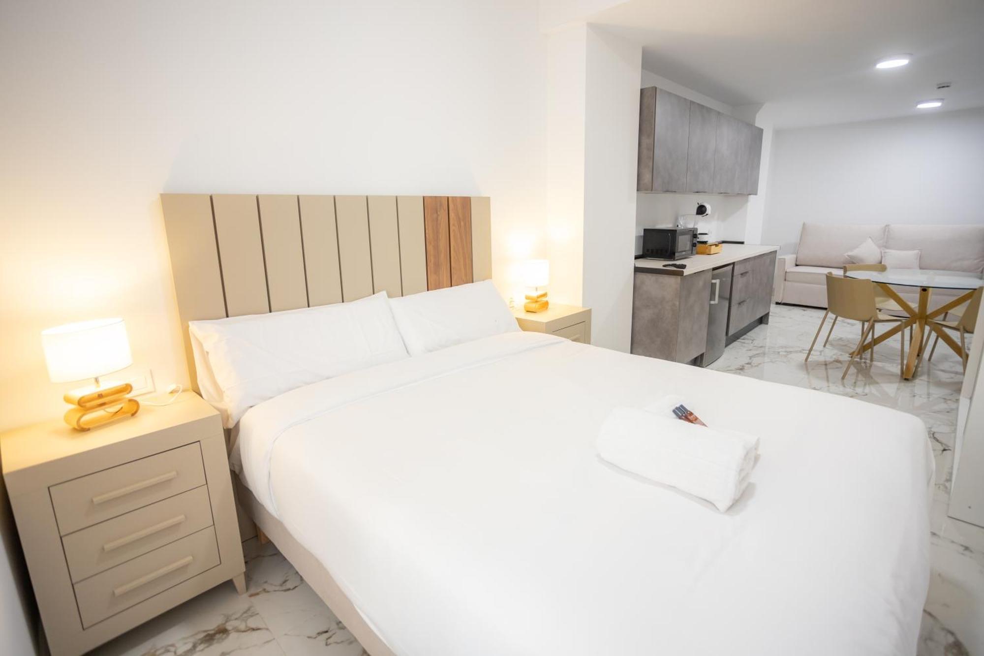 L&G Apartments Bahia Suite Alicante Esterno foto