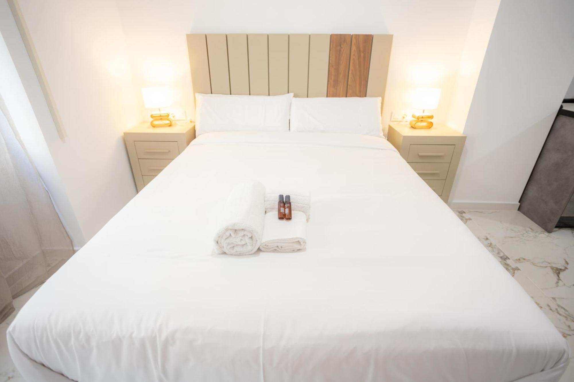L&G Apartments Bahia Suite Alicante Esterno foto