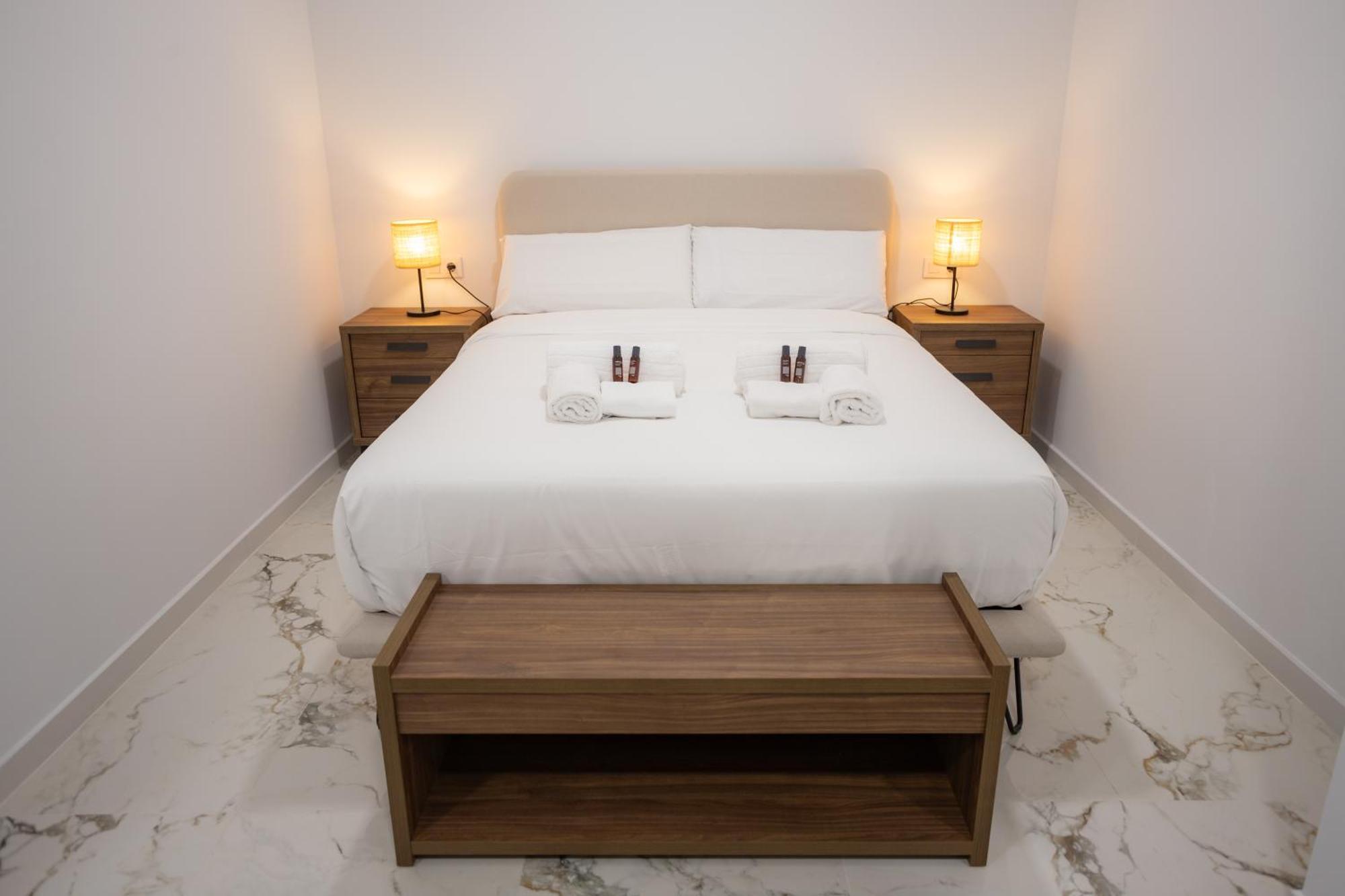 L&G Apartments Bahia Suite Alicante Esterno foto