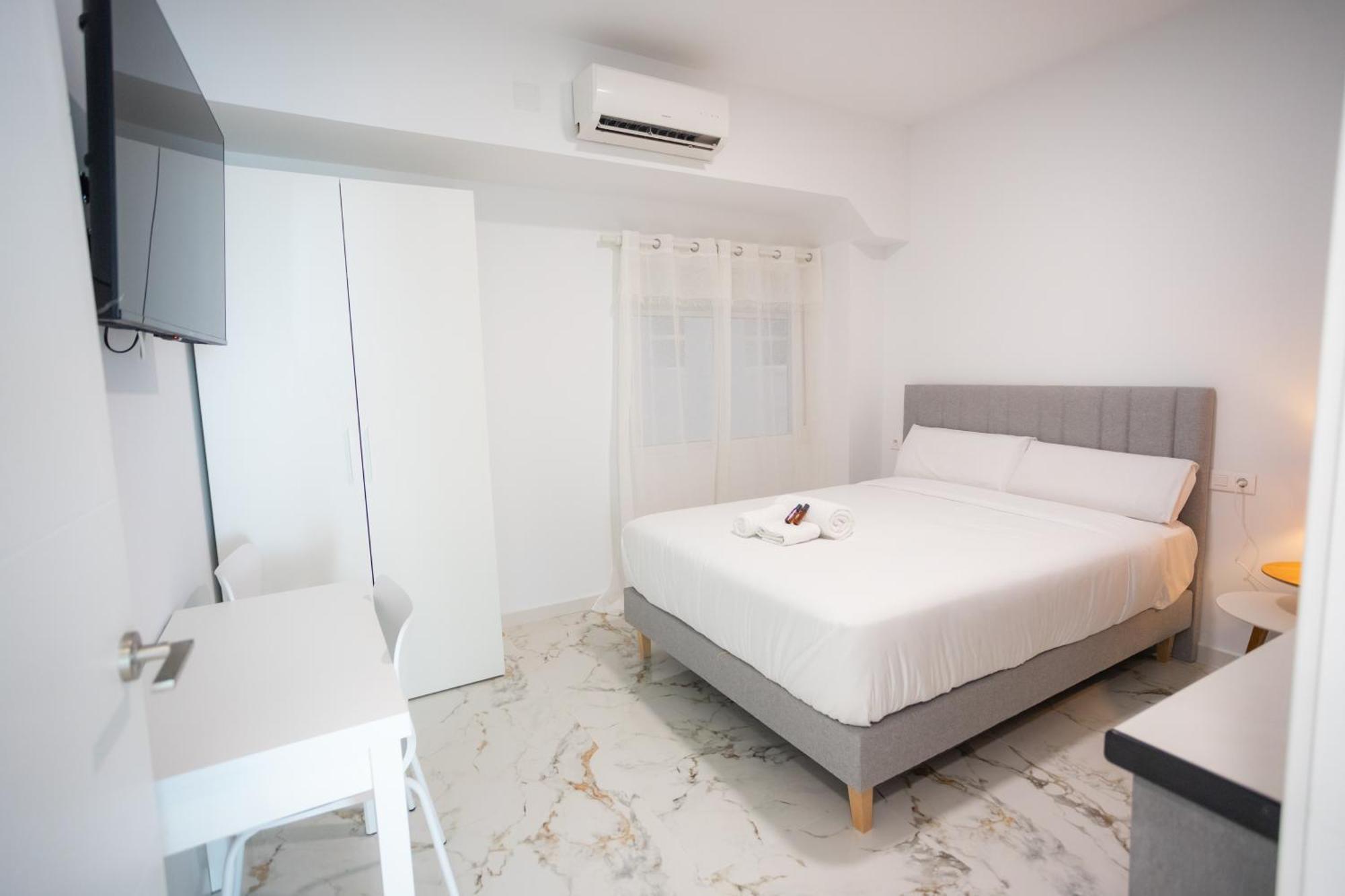 L&G Apartments Bahia Suite Alicante Esterno foto