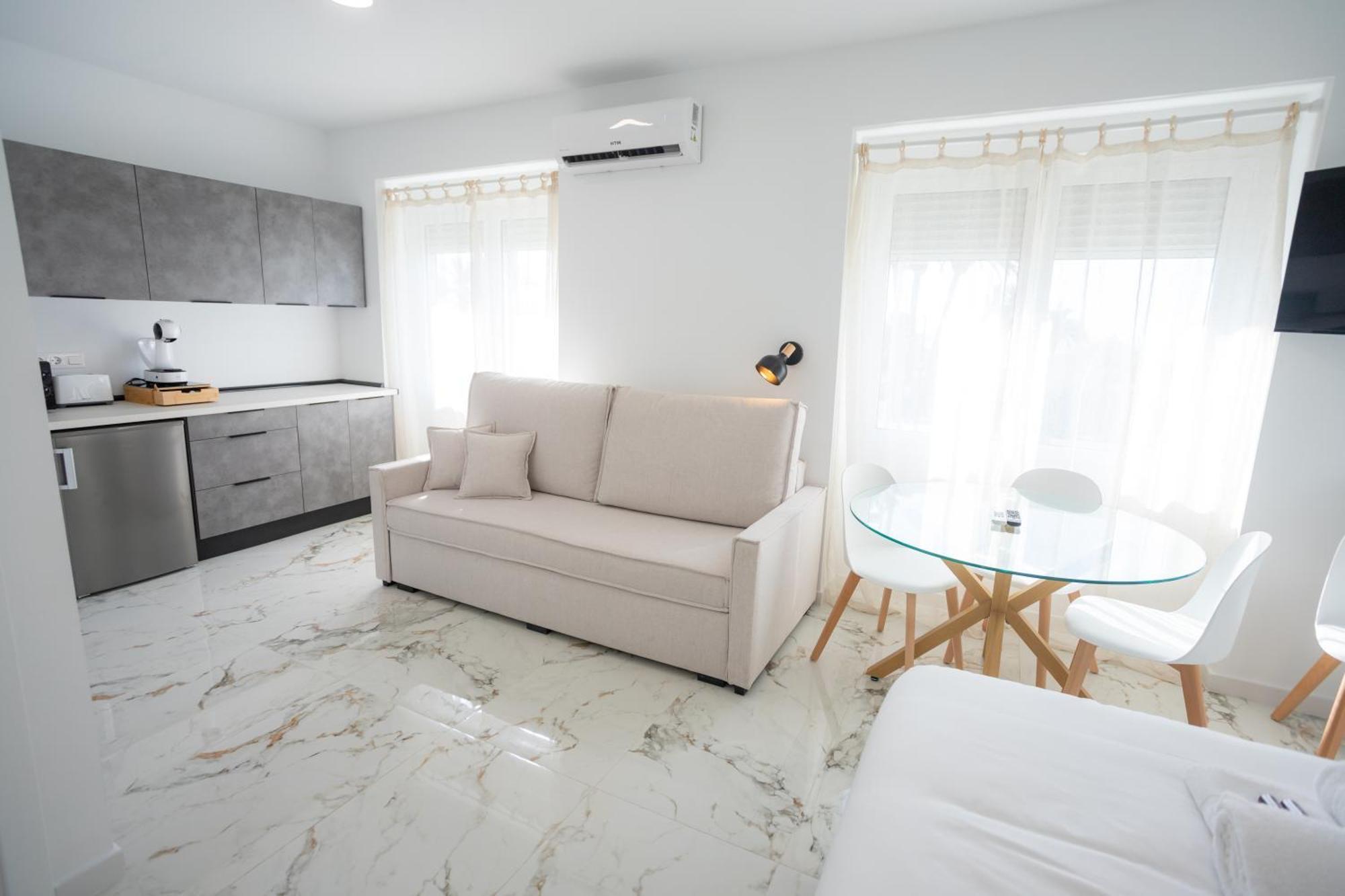 L&G Apartments Bahia Suite Alicante Esterno foto